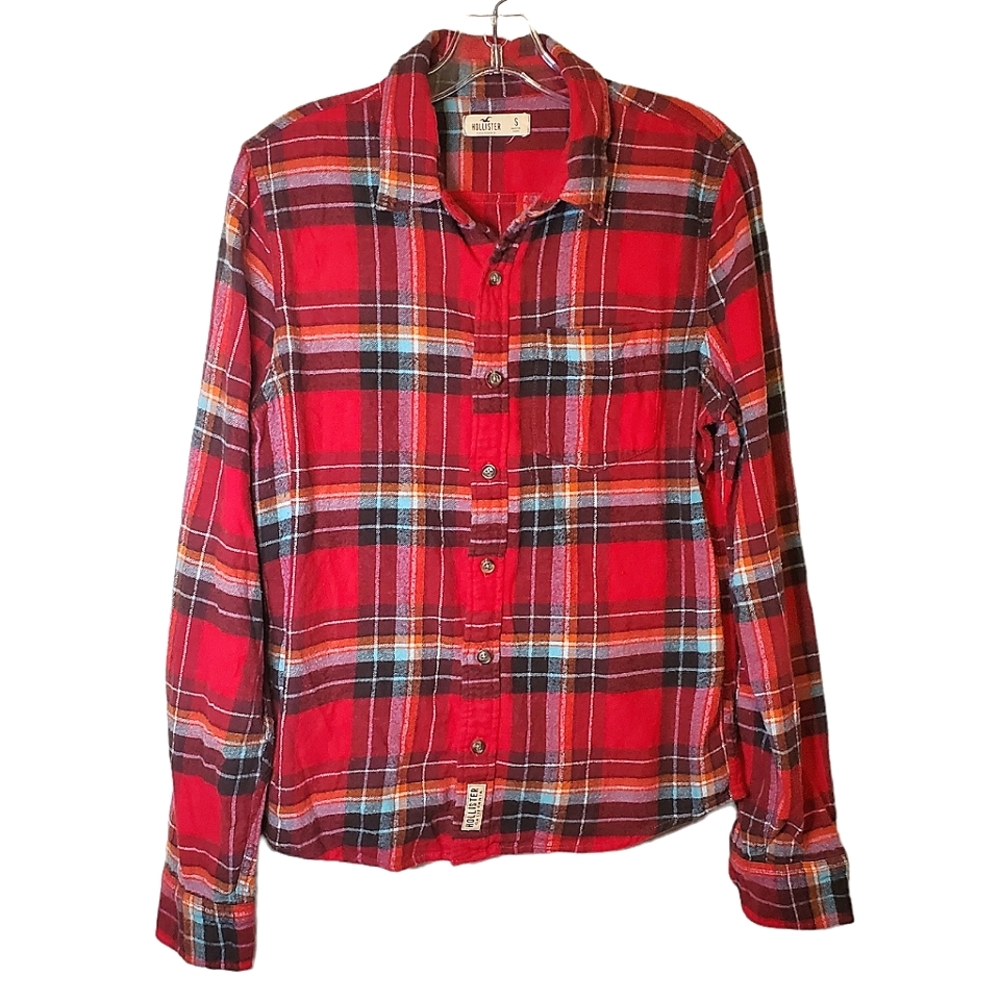 HOLLISTER | Men's red plaid flannel button-front shirt. Size small. - Picture 1 of 6